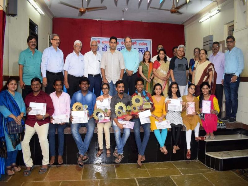 Extension of the Knowledge Room with Innovative Tools with Reading: Chinmay Mandlekar, Pune's Pune Contest | वाचनासोबत नवनवीन साधने वापरून ज्ञानाच्या कक्षा विस्तारा :चिन्मय मांडलेकर, पंडितराव वक्तृत्व स्पर्धेत पुण्याची बाजी