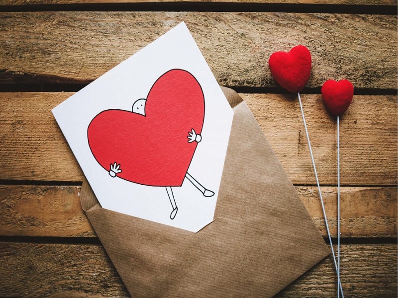 valentine week 2022 love letter on mobile 14 february valentines week full list 2022 | Valentine's Week 2022: 'मेरा प्रेमपत्र पढकर...' असं म्हणायची सोय राहिली नाही...!