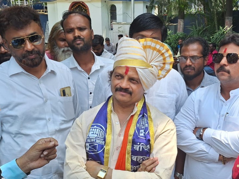 One hundred percent will be elected as the first MP of Vanchit bahujan aghadi from Pune city - Vasant More | पुणे शहरातून 'वंचित' चा पहिला खासदार म्हणून शंभर टक्के निवडून येणार - वसंत मोरे
