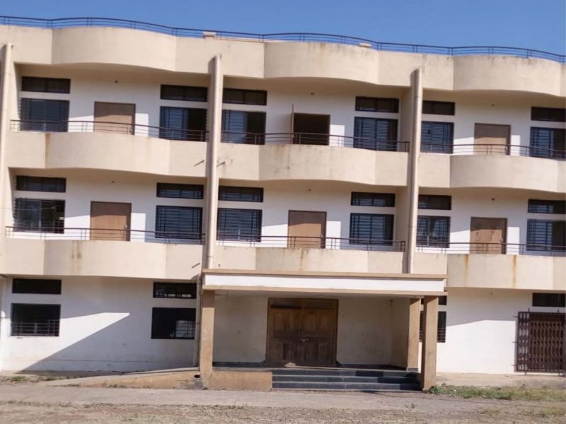 One crore provision for the hostel of tribal students | आदिवासी विद्यार्थ्यांच्या वसतिगृहासाठी एक कोटीची तरतूद