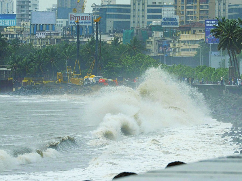 Cyclone Vayu will hit in Gujarat today; Due to the downfall in Mumbai, | Cyclone Vayu Update: ‘वायू’ चक्रीवादळ आज गुजरातेत धडकणार; मुंबईत पडझड सुरु झाल्याने धावाधाव