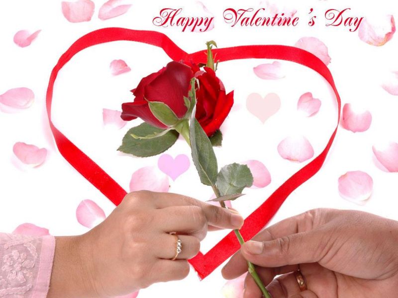 Social media fills love ... .... Wallpapers of Valentines flowing through | सोशल मिडियाला आले प्रेमाचे भरते....ओसंडून वाहताहेत ‘व्हॅलेंटाईन’चे वॉलपेपर