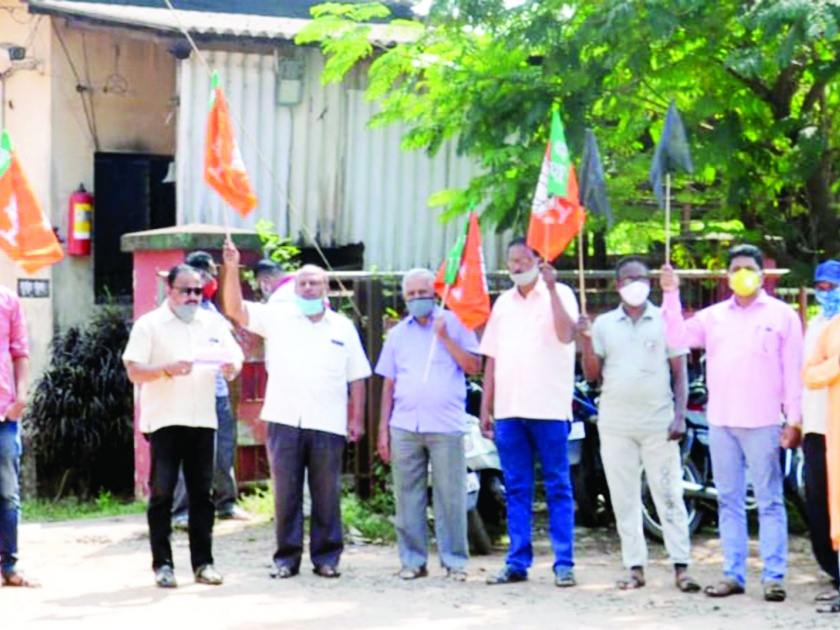 Anti-government agitation on behalf of BJP in Vengurla | वेंगुर्ल्यात भाजपच्यावतीने सरकारविरोधात आंदोलन