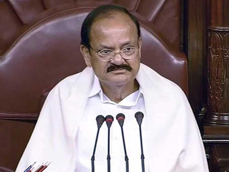 Constitutional absence of members at Parliamentary Committees meeting: Venkaiah Naidu expresses displeasure | संसदीय समित्यांच्या बैठकीला सदस्यांची सातत्याने गैरहजेरी, व्यंकय्या नायडू यांनी व्यक्त केली नाराजी