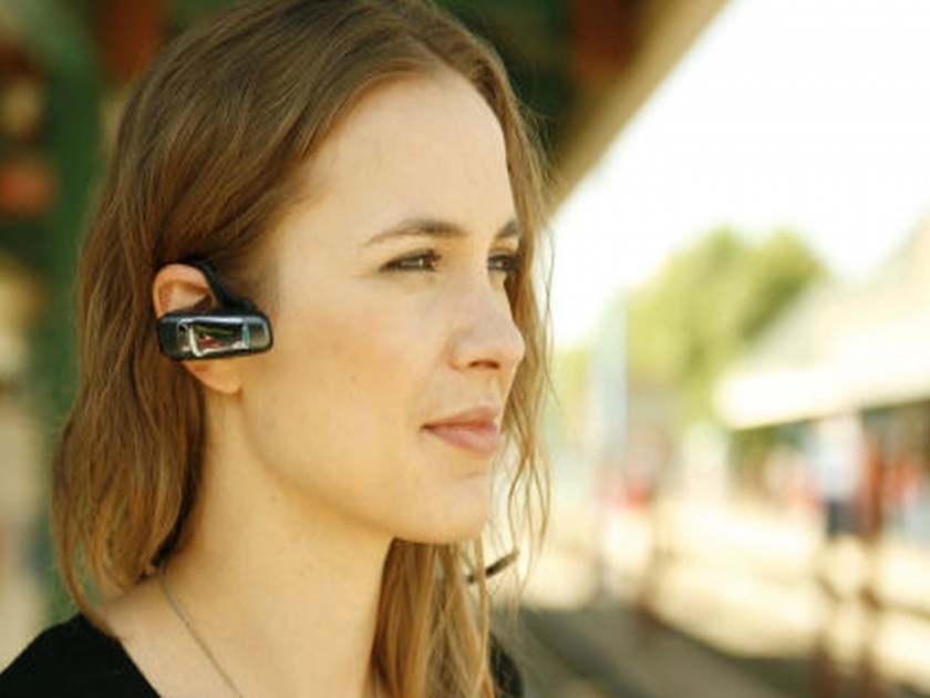 If you also use Bluetooth earphones, be careful | तुम्हीसुद्धा ब्ल्यूटूथ इअरफोन्स वापरत असाल तर, वेळीच व्हा सावध