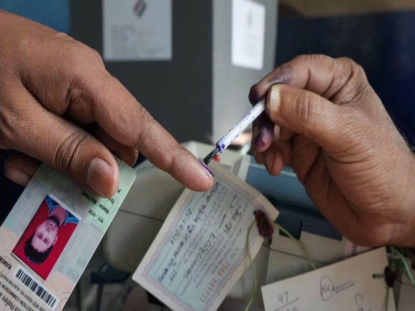 Loksabha Election 2024 - Even in the second phase, the 'mercury' of voting is less; Average 63% for 88 seats | दुसऱ्या टप्प्यातही मतदानाचा ‘पारा’ कमीच; ८८ जागांसाठी सरासरी ६३%