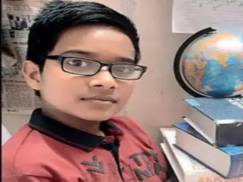 Pune's 13 year old Vidyasagar Daud discover new planet name | पुण्याचा विद्यासागर जगात चमकला ; ग्रहाचे केले बारसे 