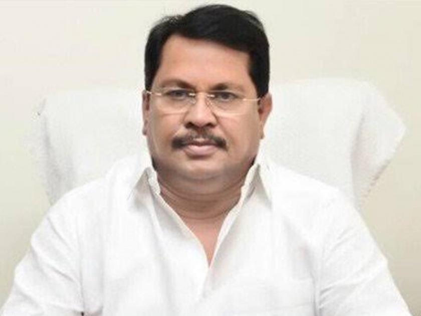 vijay wadettiwar claims Accused of fodder scam in BJP government | फडणवीस सरकारच्या काळात चारा छावण्यांमध्ये घोटाळा; वडेट्टीवारांनी केली चौकशीची मागणी