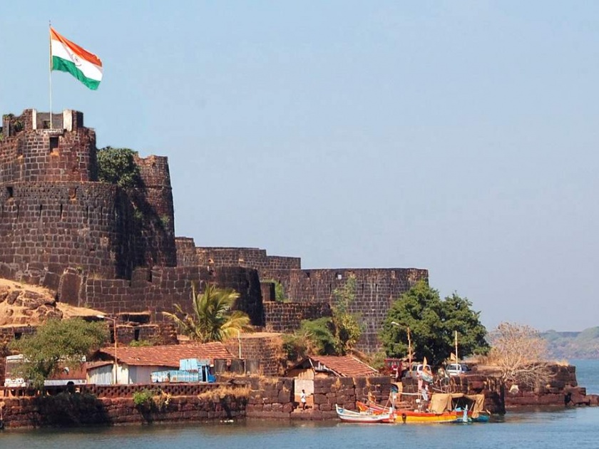 Vijaydurg Fort - Vijaydurg festival, various events organized from 29th to 30th December at Vijaydurg fort. | विजयदुर्ग किल्ला-बंदर येथे २९ ते ३० डिसेंबर कालावधीत विजयदुर्ग महोत्सव, विविध कार्यक्रमांचे आयोजन