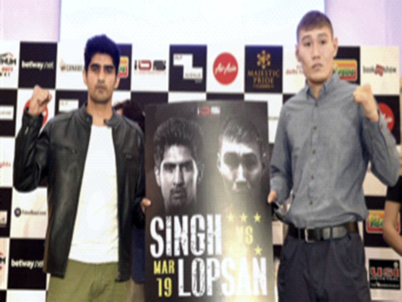 Star boxer Vijender Singh's next opponent decided | स्टार बॉक्सर विजेंदर सिंगचा पुढील प्रतिस्पर्धी निश्चित
