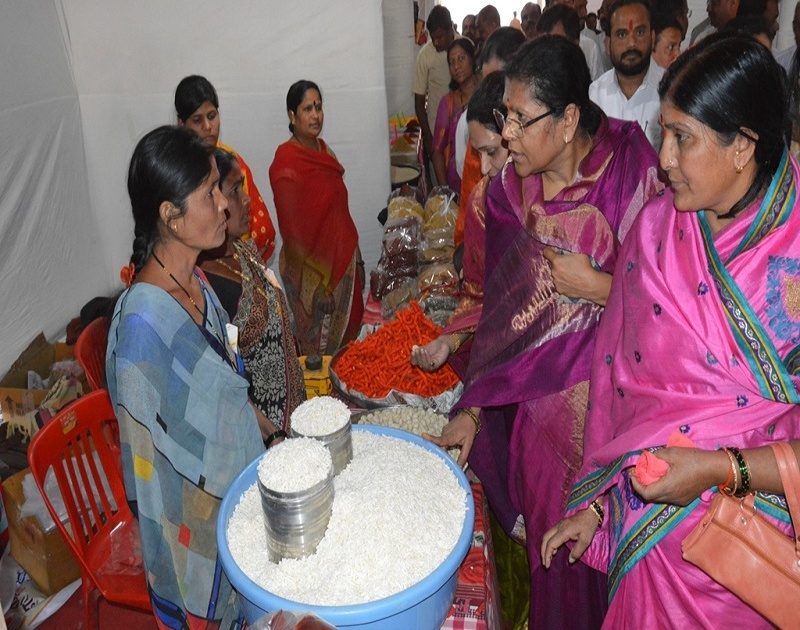 Savings groups enable women to economically: Shalini Wicha | बचत गट महिला आर्थिकदृष्ट्या सक्षम करतात : शालिनी विखे