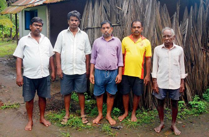 Four tribals from Palghar district allegedly cheated by builders and their associates | “...अन्यथा स्वत:ला ठार करतो”; भूमाफियांनी हडपली आदिवासींची जमीन, सरकारनेही केली डोळेझाक