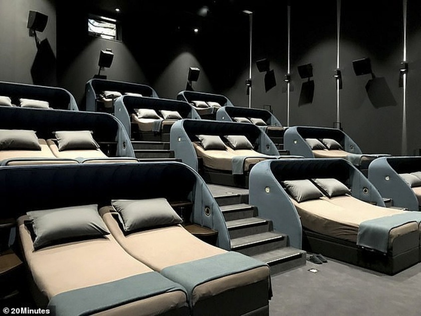 New cinema DOUBLE BEDS instead seats | डबल धमाका! 'या' सिनेमागृहात ना सीट ना सोफा, डायरेक्ट डबल बेड!