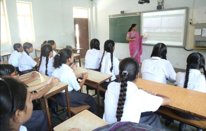 When will the Nagpur Zilla Parishad schools design a virtual classroom ? | नागपूर जिल्हा परिषद शाळांमध्ये  'व्हर्च्युअल क्लासरूम' कधी साकारणार?