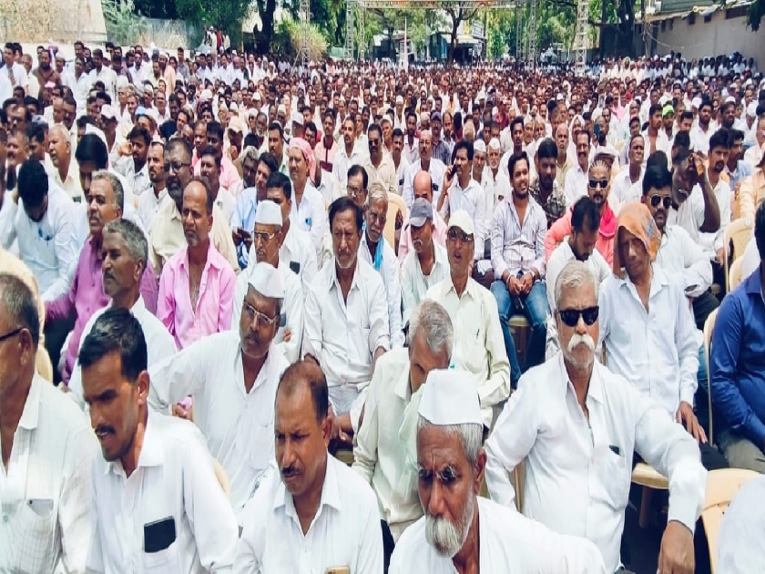 Vishal Patil, who rebelled for the Sangli Lok Sabha, took a district level gathering of activists | सांगलीतील नेते महाविकास आघाडीसोबत, दुसऱ्या फळीतील कार्यकर्त्यांची बंडखोरीला साथ