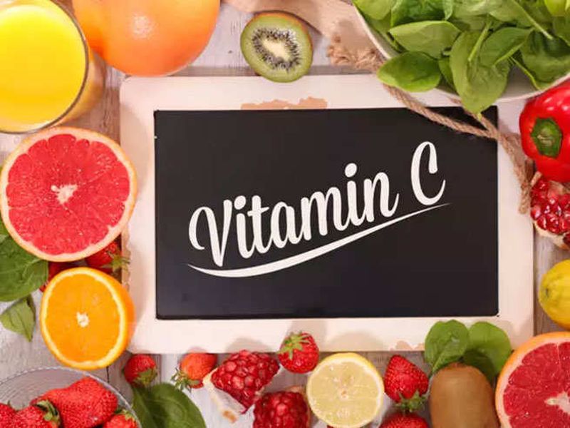 Eat vitamin c rich fruit to decrease fat and weight | वजन आणि चरबी कमी करण्यासाठी करा व्हिटॅमिन सी युक्त फळांचं सेवन!