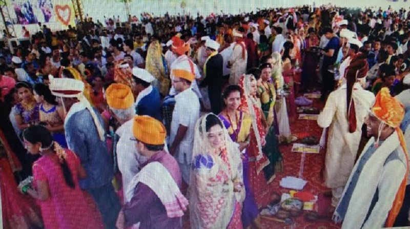 Corruption of West Maharashtra Devasthan Samiti in community marriage ceremony | अंबाबाईच्या तिजोरीवर डल्ला : सामुदायिक विवाहावर उधळपट्टी, कार्यक्रम पक्षाकडून 'हायजॅक'