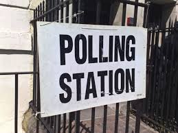 Volunteers appointed at polling stations | मतदान केंद्रांवर नेमले जाणार स्वयंसेवक