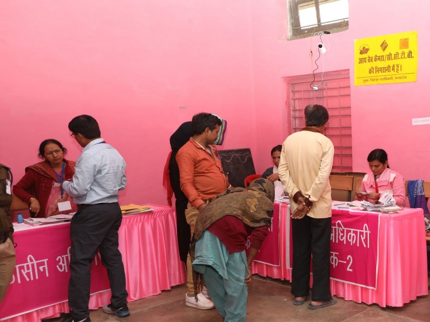Live broadcast will be held at 166 polling booths in Kankavali Assembly Constituency | Sindhudurg: कणकवली विधानसभा मतदारसंघातील १६६ मतदान केंद्रांवर होणार थेट प्रक्षेपण