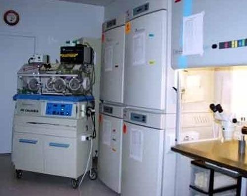 Corona virus testing device not work in Nagpur | नागपुरात कोरोना विषाणू तपासणारे यंत्र पडले बंद