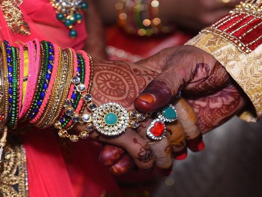 The marriage of a girl who was honored in the palace | वाड्यात मानपानावरून माेडले मुलीचे लग्न 