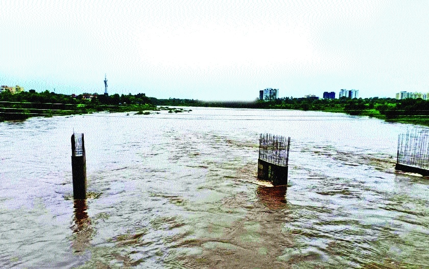 Rain, Rambhakti was flooded in thane | पाऊस, रामभक्तीला आले उधाण, लक्षणीय ठरला बुधवार