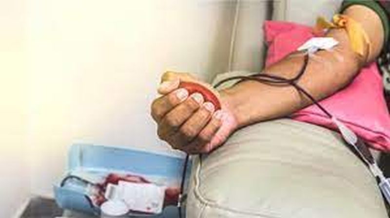 World blood donor day: Blood donors saved the lives of patients even in the crisis of Kovid | World Blood Donor Day : कोविडच्या संकटातही रक्तदात्यांनी तारले रुग्णांचे प्राण
