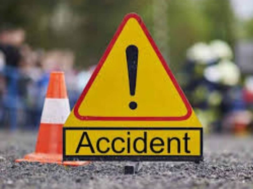 a two whleeler was seriously injured in an accident involving a car and a two whleeler in washim | कार-दुचाकीच्या धडकेत दुचाकीस्वार गंभीर