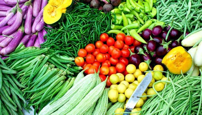 Vegetable prices fall in Washim | वाशिममध्ये भाजीपाल्याचे दर गडगडले; शेतकरी हवालदिल!