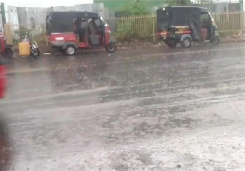 Rainfall in Washim district! | वाशिम जिल्ह्यात पावसाचे आगमन!