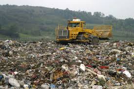 Billions of funds for solid waste projects; but not started | घनकचऱ्याच्या प्रकल्पांसाठी कोट्यवधींचा निधी;प्रक्रिया ठप्प