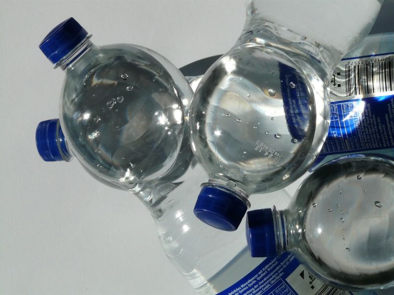  Bottled water in the Ministry after the Center's ban | केंद्राच्या मनाईनंतरही मंत्रालयात बाटलीबंद पाणी