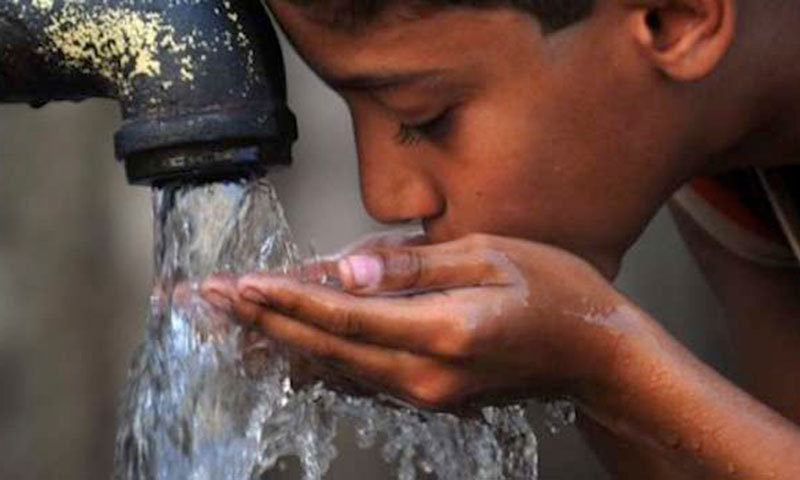 State Cabinet decides to provide 55 liters of water per capita in rural areas | ग्रामीण भागात देणार दरडोई ५५ लिटर पाणी, राज्य मंत्रिमंडळाचा निर्णय