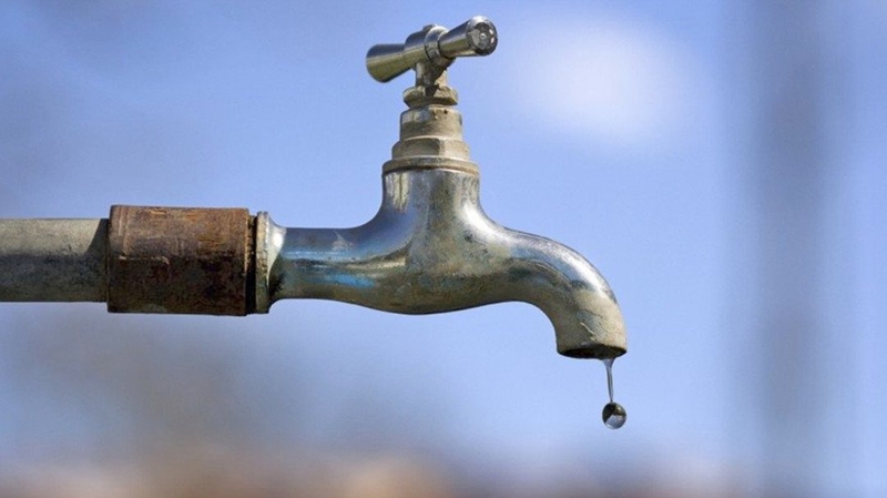 Citizen stricken with severe water scarcity in the Panvel area | नवीन पनवेल परिसरात तीव्र पाणीटंचाईने नागरिक त्रस्त