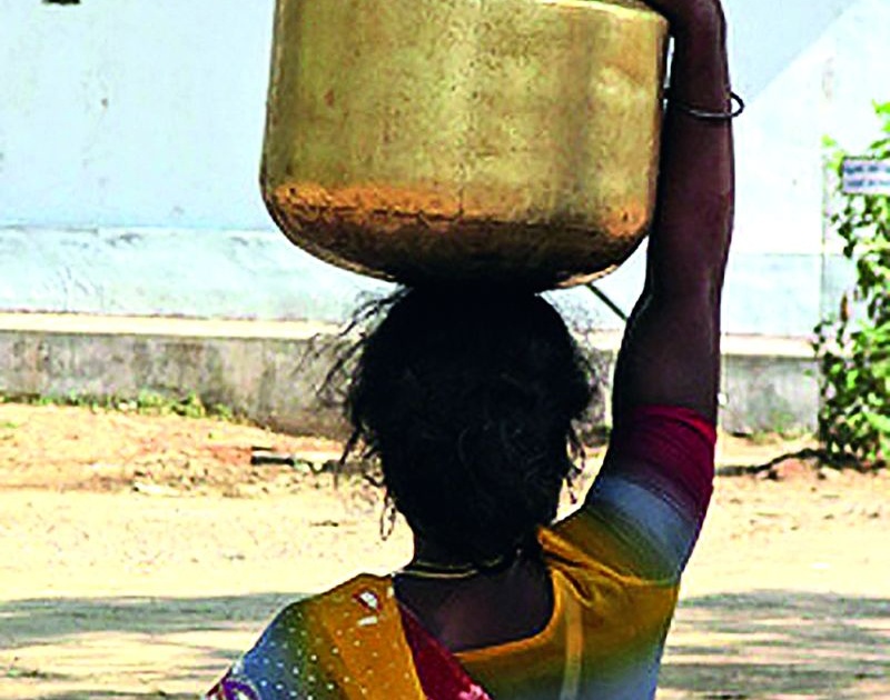 Parbhani: Eighth village scheme's water supply is open | परभणी : आठ गाव योजनेच्या पाण्याचा मार्र्ग मोकळा