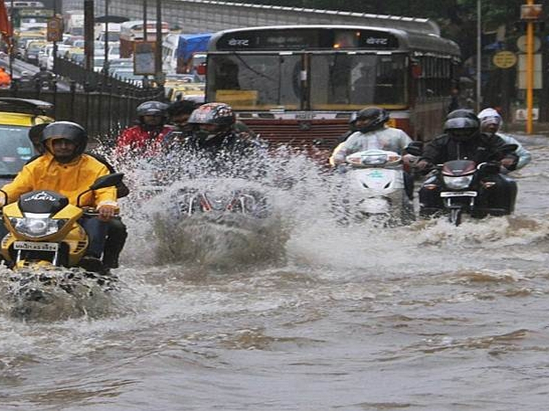 Rain and rain again, Mumbai, Konkan warns of excessive rain: In Maharashtra, the radical | पावसाचे पुन्हा धुमशान!, मुंबई, कोकणात अतिवृष्टीचा इशारा : प. महाराष्ट्रातही मुसळधार