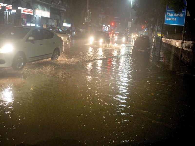 16.2 mm of rainfall in the city; The blow of 'untimely' | शहरात १६.२मिमी पाऊस; 'अवकाळी'चा तडाखा