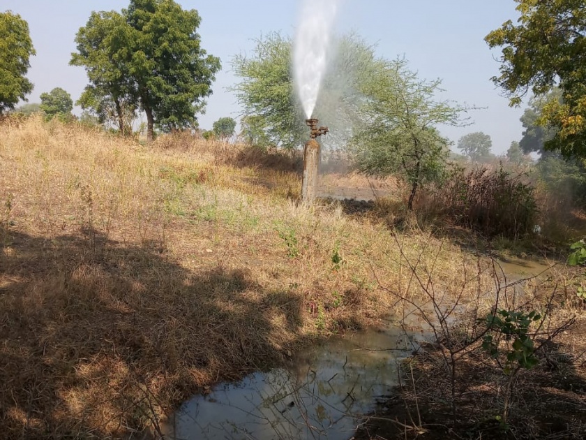 Water wastage even after the repairs | जलवाहिनी दुरुस्तीनंतरही पाण्याचा अपव्यय