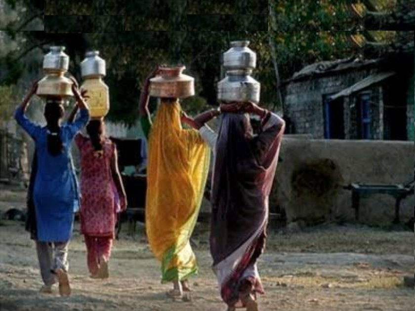 struggle for water; In Latur district, water scarcity has increased, 254 villages are thirsty | घागरभर पाण्यासाठी वणवण; लातूर जिल्ह्यात २५४ गावांत पाणीटंचाईची दाहकता वाढली
