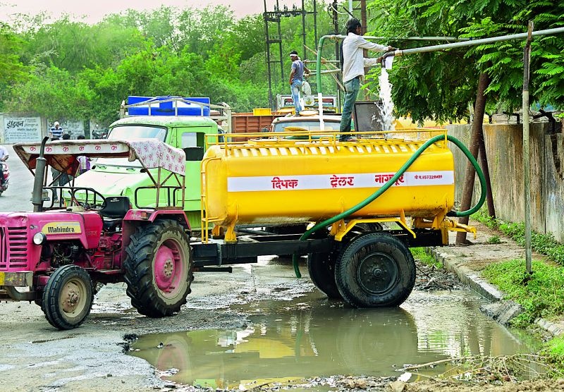 120 water tankers closed in Nagpur city | नागपूर शहरातील १२० पाणी टँकर बंद