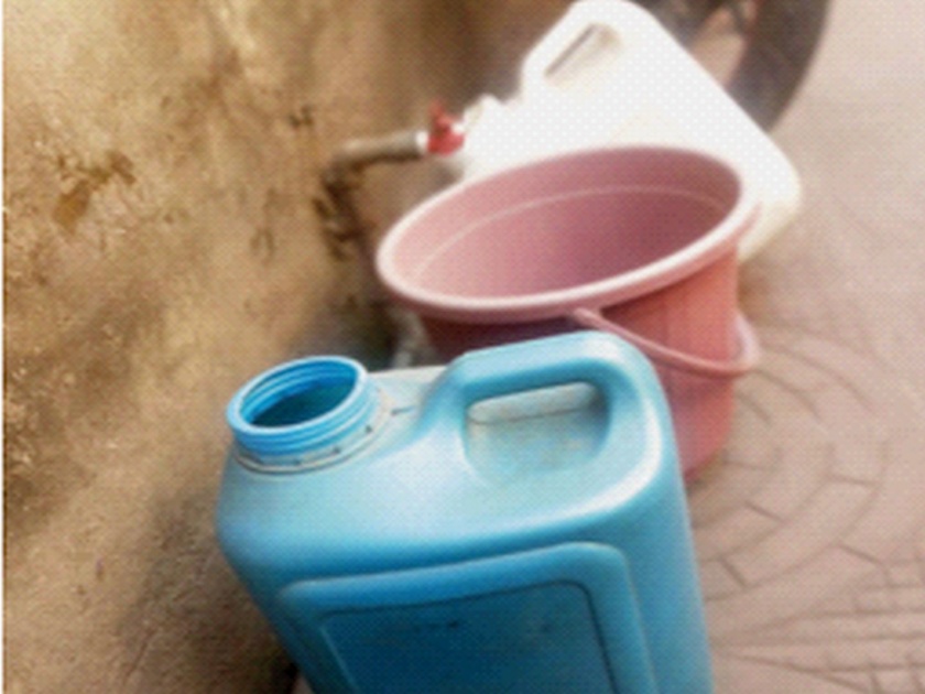 Water scarcity in some parts of Virar! | विरारच्या काही भागांत पाणीटंचाई!