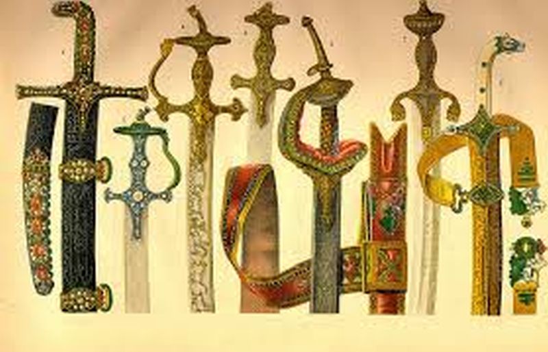 Washim: Vatsagulam festival sectarian weapons, exhibits of antique items! | वाशिम : वत्सगुल्म महोत्सवात शिवकालीन शस्त्रे, पुरातन वस्तूंचे प्रदर्शन!