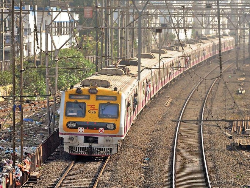 western railway goregaon churchgate 9.53 local campaign for signatures to continue the service in mumbai | गोरेगाव-चर्चगेट ९.५३ ची  लोकल रद्द करण्याचा घाट; सेवा कायम सुरू ठेवण्यासाठी सह्यांची मोहीम