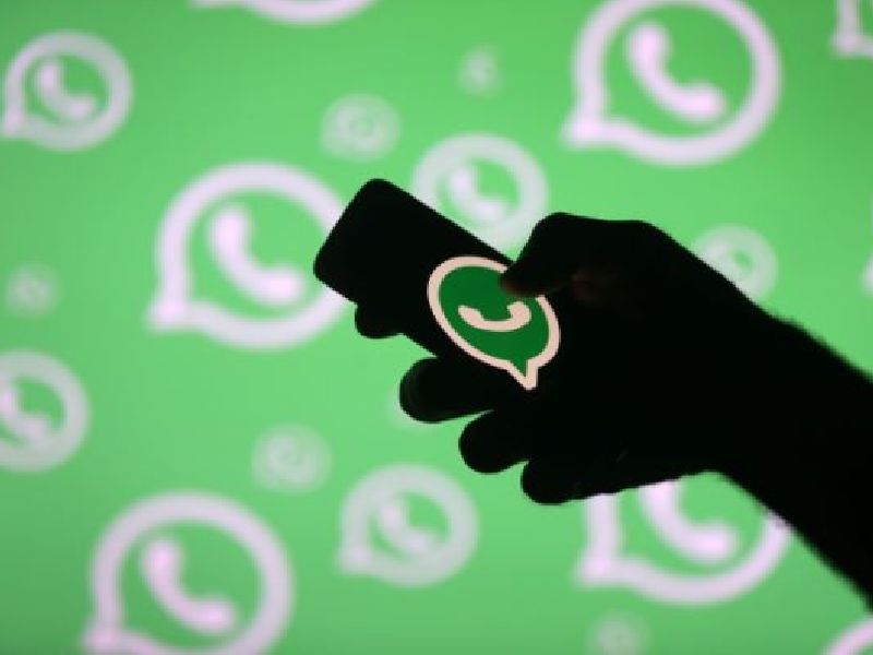 WhatsApp made appointment of Grievance Officer | चिथावणीजनक मजकूरावर पायबंद; सरकारसमोर झुकत व्हॉटस्अ‍ॅपने केली तक्रार अधिकाऱ्यांची नियुक्ती