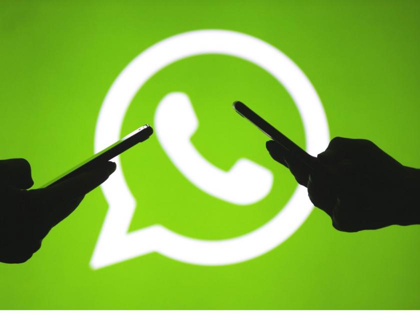 Now the message sent on WhatsApp will also be edited This new feature will come | WhatsApp : आता व्हॉट्स अ‍ॅपवर पाठवलेला मेसेजही एडिट करत येणार; हे नवं फिचर येणार