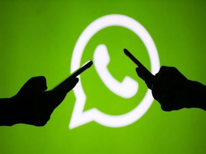 Shocking! Fights due to removed from 'WhatsApp Group' | धक्कादायक! 'व्हाट्स अ‍ॅप' ग्रुप'मधून काढून टाकल्याने मारामारी