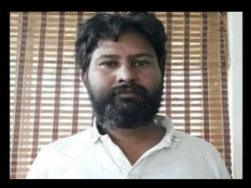 Ramesh Shaha, who provided money to terrorists, was arrested from Pune | अतिरेक्यांना पैसा पुरविणाऱ्या रमेश शहाला पुण्यातून अटक