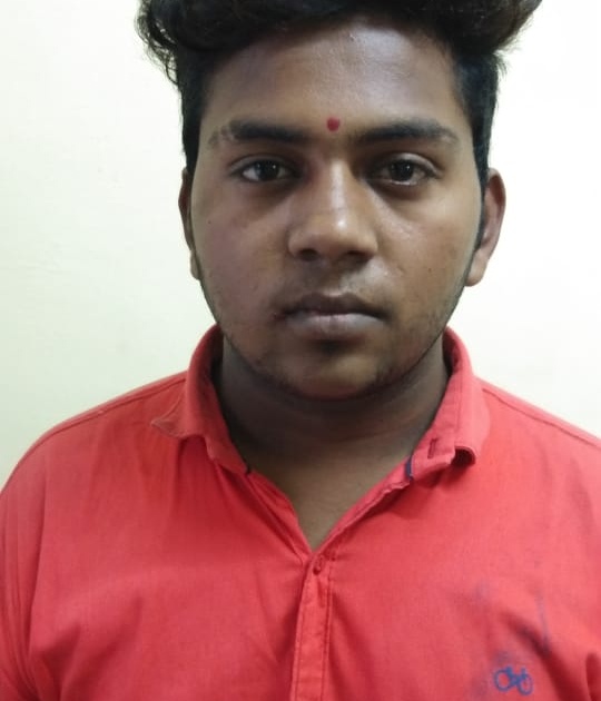 Arrested by Dhoom Style for extending mobile | धूम स्टाईलने मोबाईल लांबविणाऱ्या दोघांना अटक