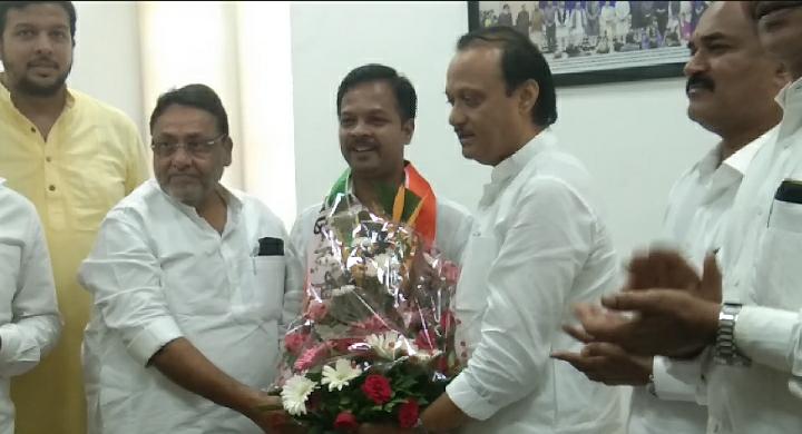 Maharashtra Election 2019: Shiv Sena 'current' MLA joins Nationalist Congress | Maharashtra Election 2019: तिकीट डावलल्याने शिवसेनेच्या 'या' विद्यमान आमदाराने केला राष्ट्रवादी काँग्रेसमध्ये प्रवेश 