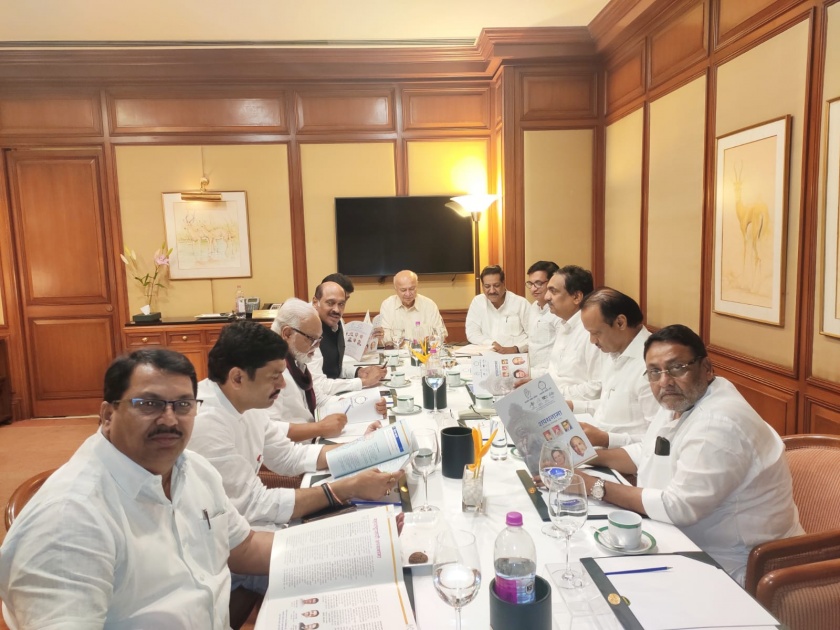 Ajit Pawar made an effort; Congress-NCP meeting begins as scheduled | महाराष्ट्र निवडणूक 2019: अजित पवारांनी चेष्टाच केली; काँग्रेस-राष्ट्रवादीची बैठक ठरल्याप्रमाणेच सुरू
